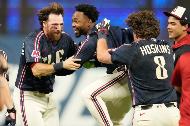 White Sox Lose to Guardians in 10-Inning Thriller