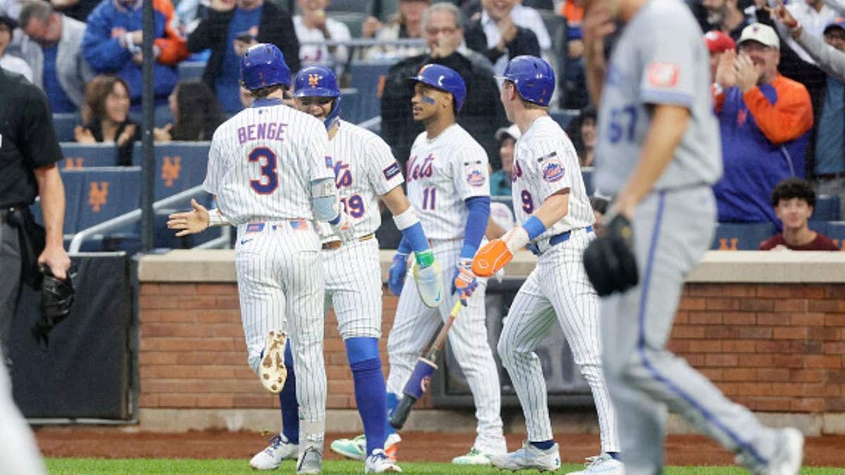 Royals’ Blunders Give Mets Early Advantage