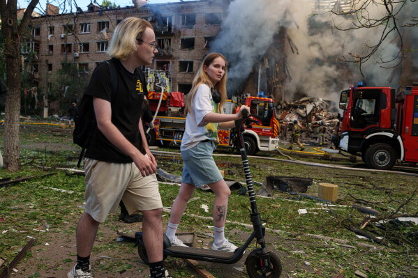 Russia Launches Missile Attacks on Ukrainian Cities