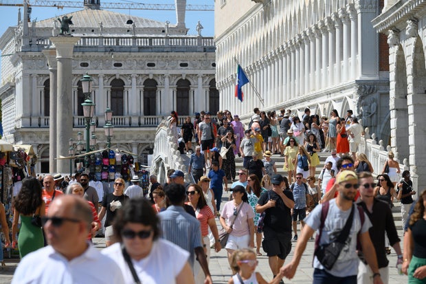 Venice’s Mayor Proposes Dynamic Pricing to Manage Overcrowding