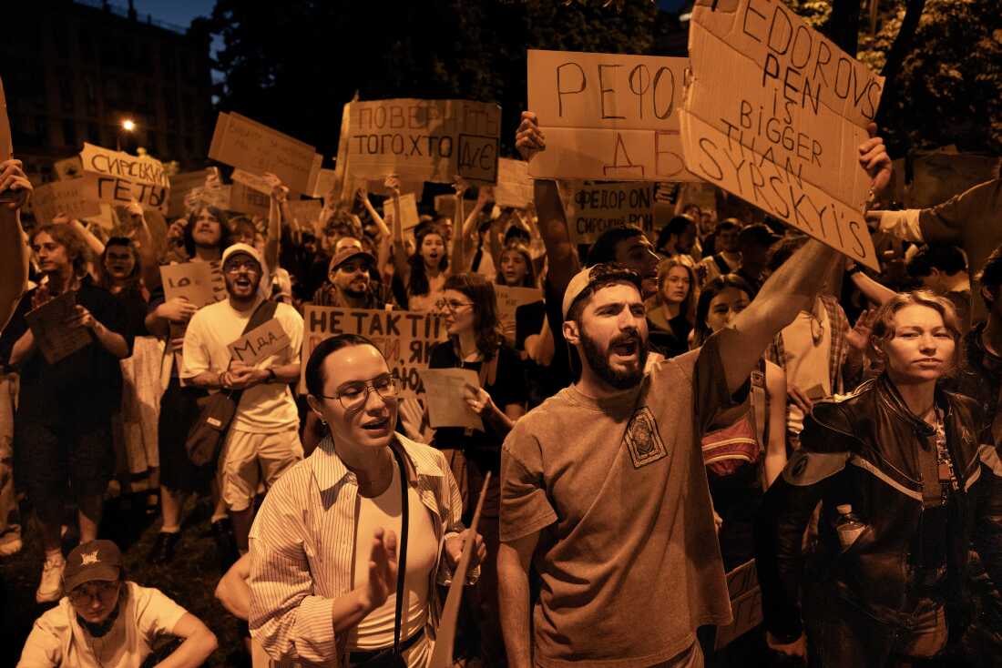 Leadership Changes in Ukraine’s Military Amid Protests and Strategic Shifts