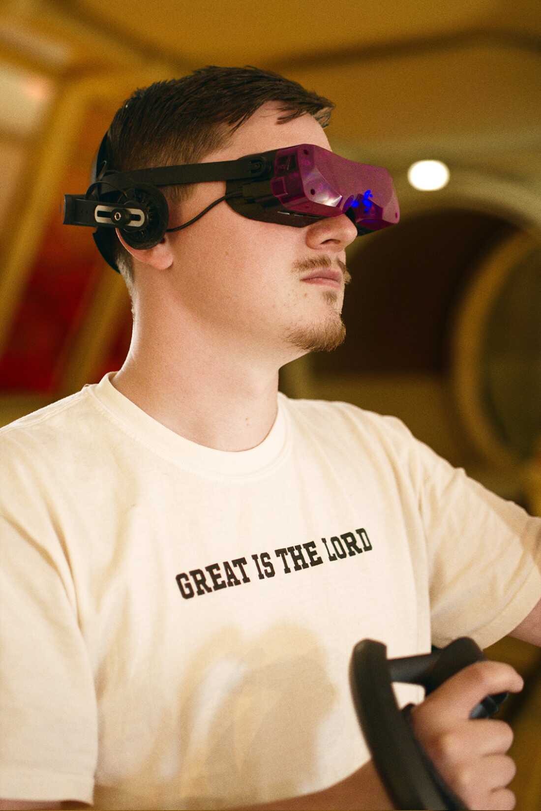 Christian Missionaries Embrace VRChat for Evangelism