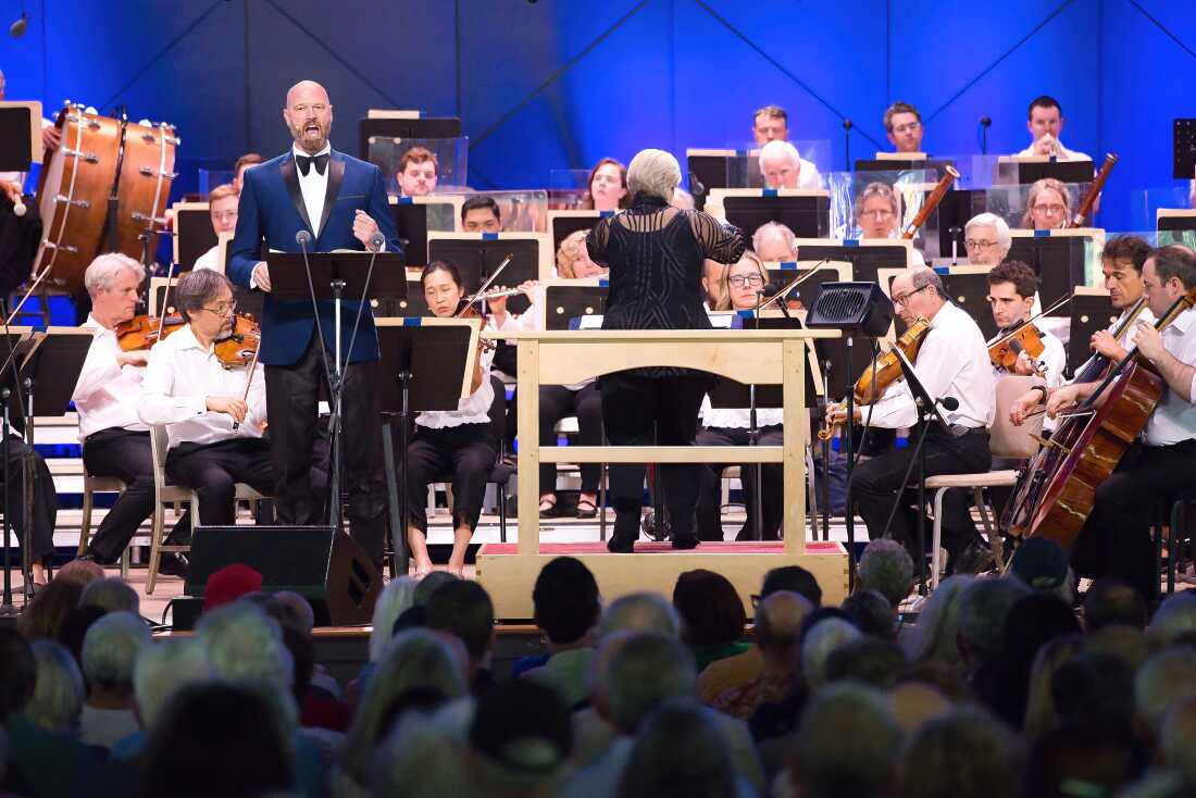 Philip Glass’ Symphony No. 15 ‘Lincoln’ Debuts at Tanglewood