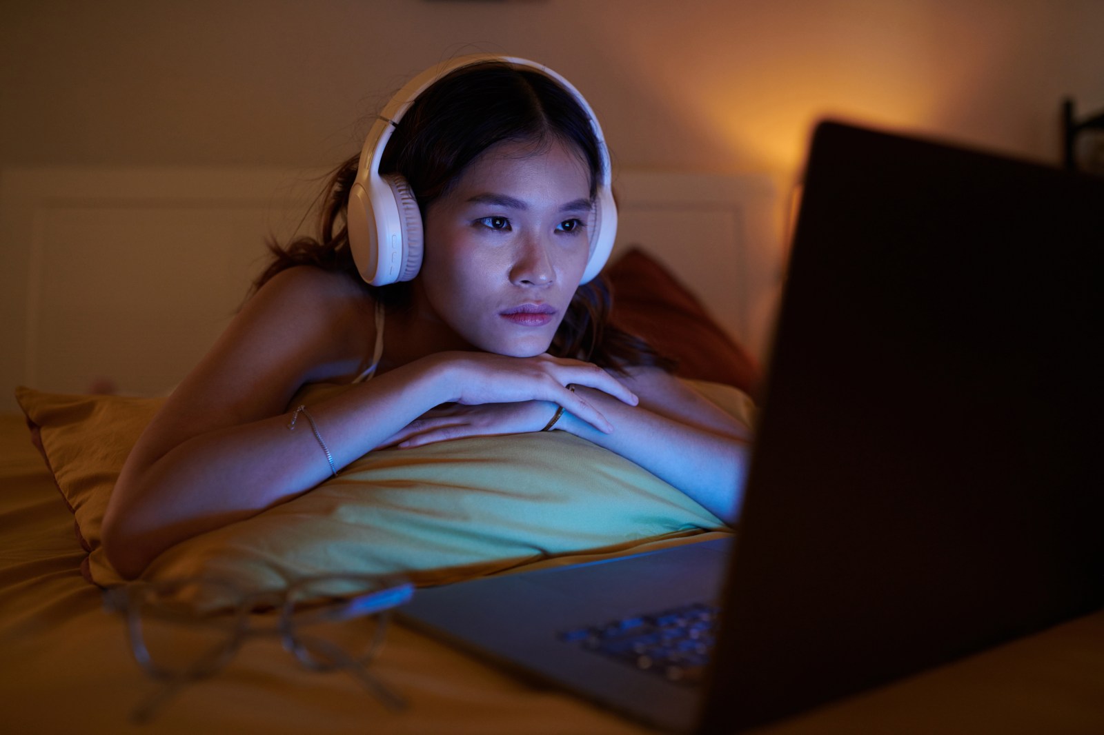 Examining Social Media’s Influence on Gen Z Mental Health