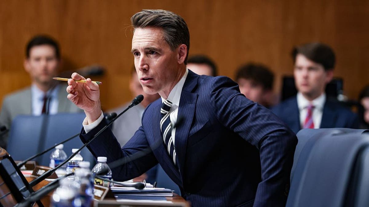 Senator Urges DOJ to Investigate Abortion Pill Group
