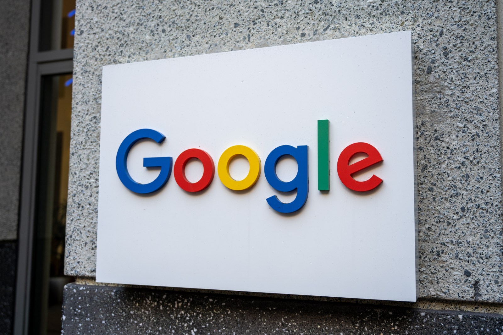 Google Faces Backlash as Publishers Reassess Relationship