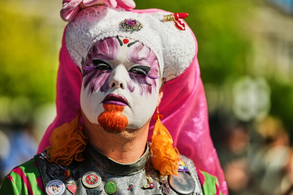 Tragedy Strikes at Berlin’s LGBTQ+ Event as Van Incident Halts Celebrations