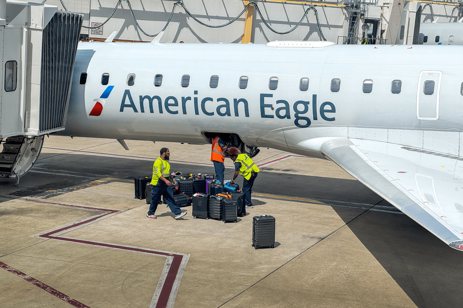 American Airlines’ New Performance Platform Sparks Debate