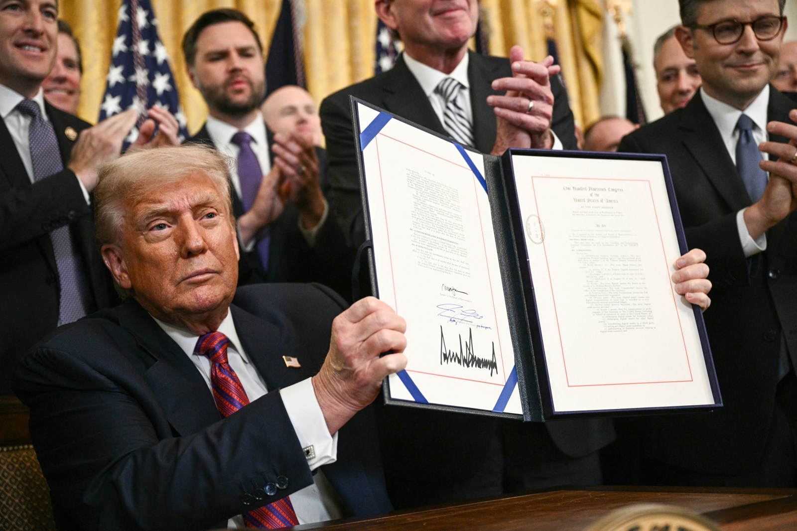 Trump’s Financial Report Highlights Crypto Gains and Policy Influence