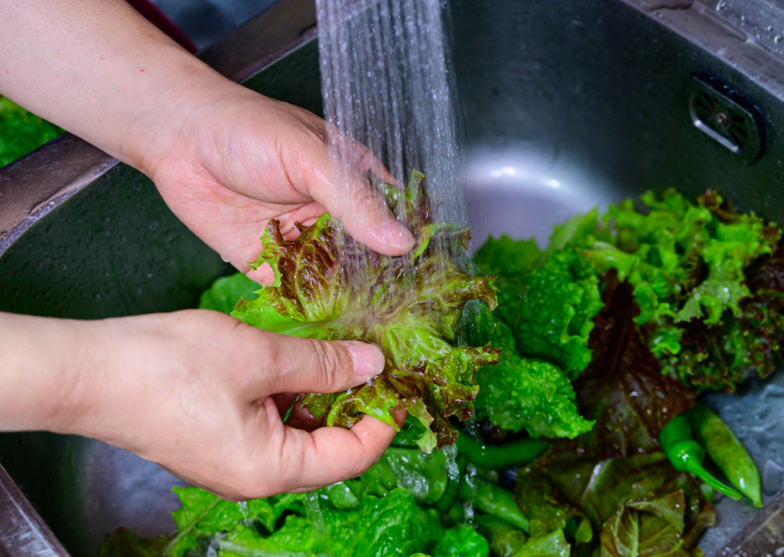 Understanding Cyclospora: Risks and Safety Measures for Fresh Produce