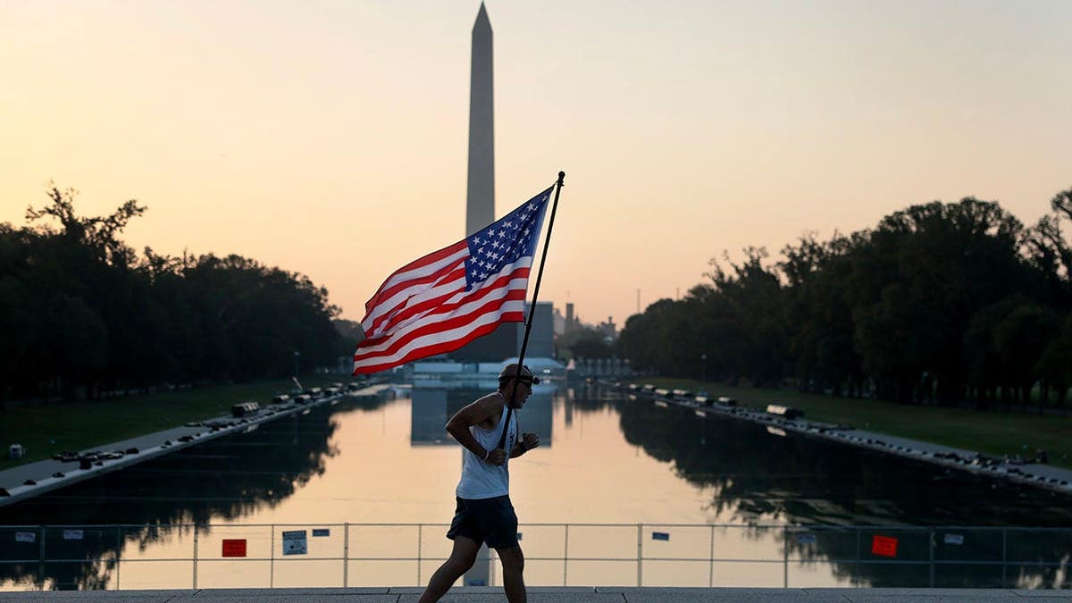 Clash Over Lincoln Memorial Reflecting Pool Damage