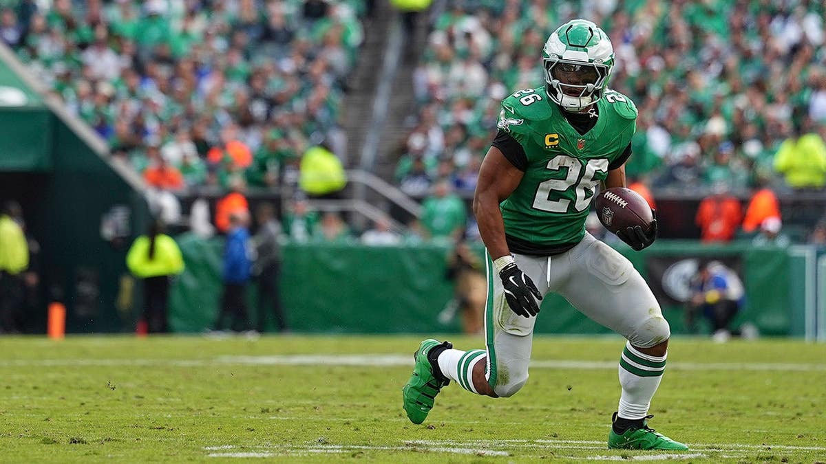 NFL Players Advocate for Grass Fields Post-World Cup