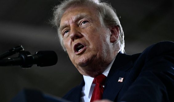 Fauci’s Diary Reveals Tension with Trump During Pandemic