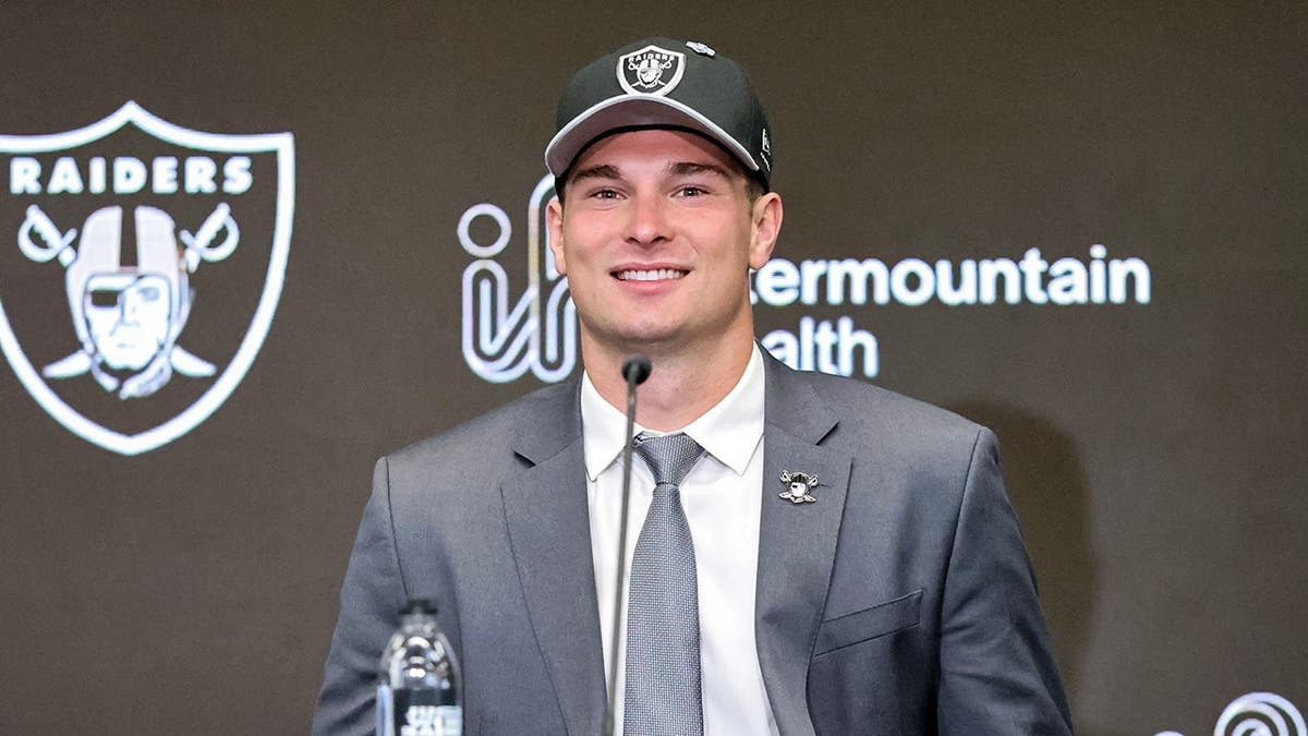Fernando Mendoza’s New Era with the Las Vegas Raiders