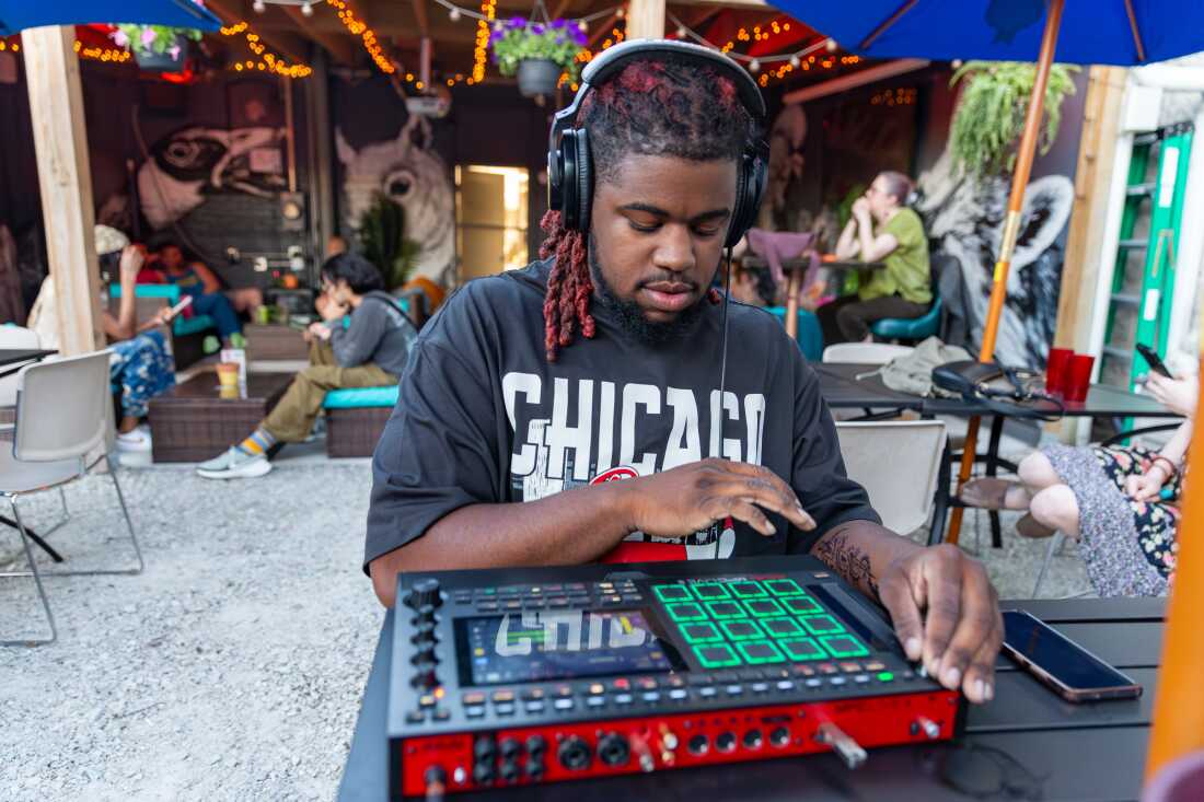 Nurturing Art and Community Activism in Chicago