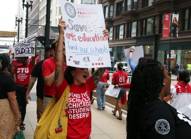 Chicago Public Schools Faces Budget Challenges Amid Rising Costs
