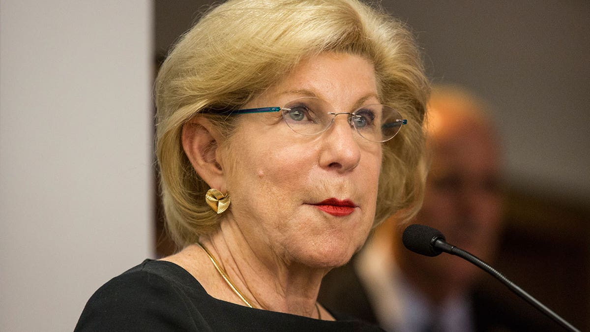 NPR’s Nina Totenberg: A Career Highlighted by Controversies and Mistakes