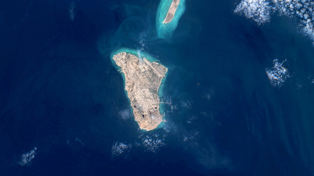 Strategic Military Considerations for Kharg Island Operation