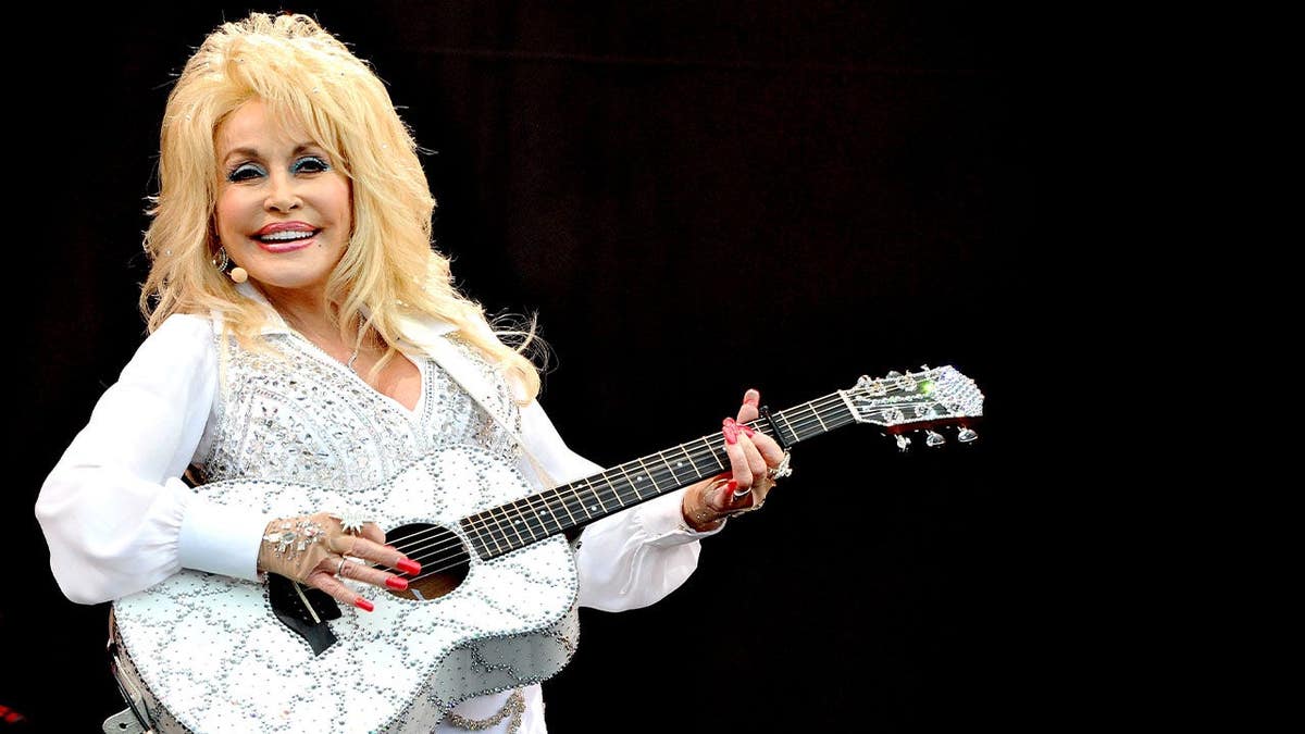 Dolly Parton’s Legacy: A Life of Music and Political Neutrality