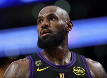 NBA Thanksgiving Eve Triple-Header Features LeBron James’ New Team