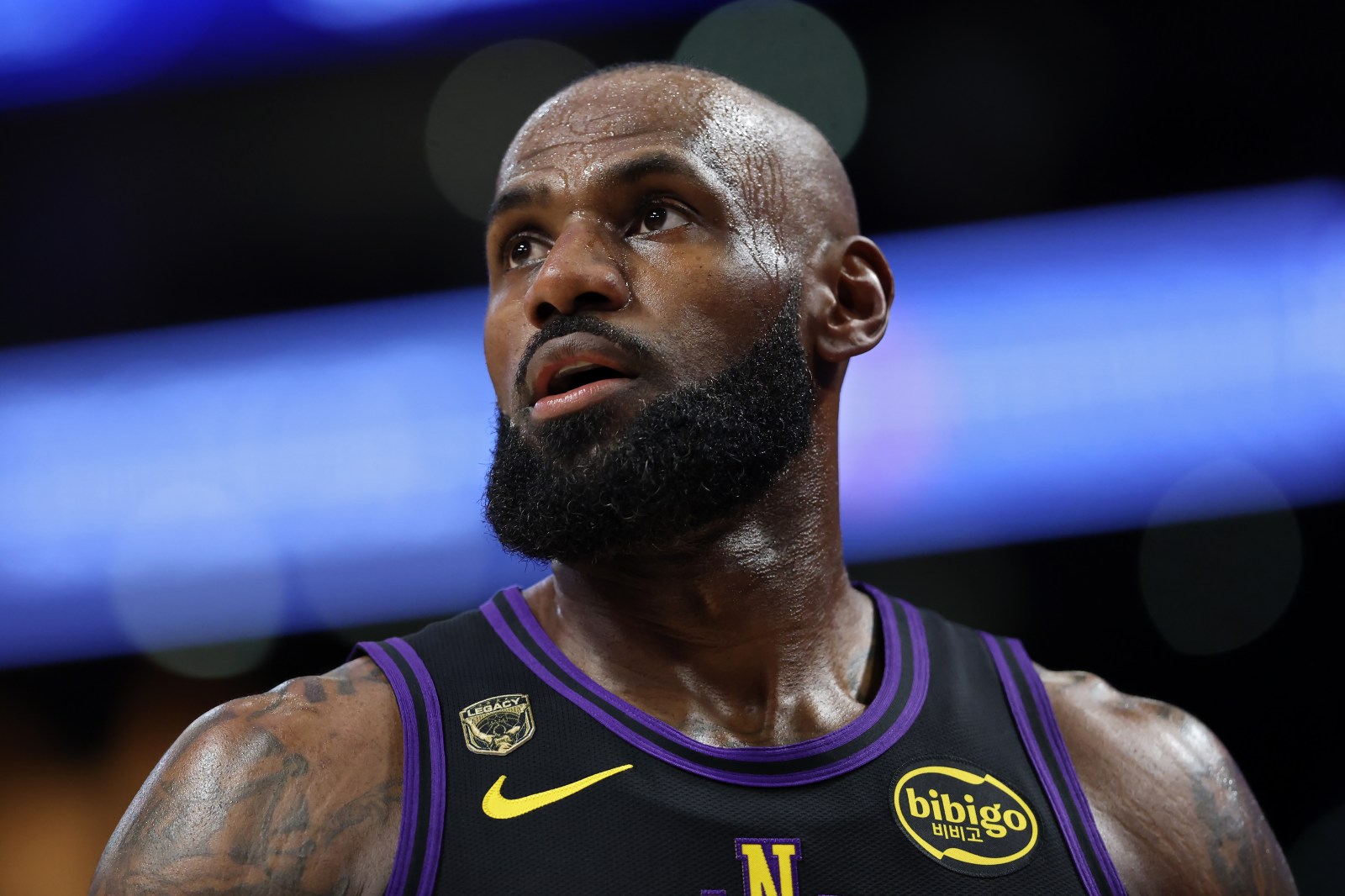 NBA Thanksgiving Eve Triple-Header Features LeBron James’ New Team