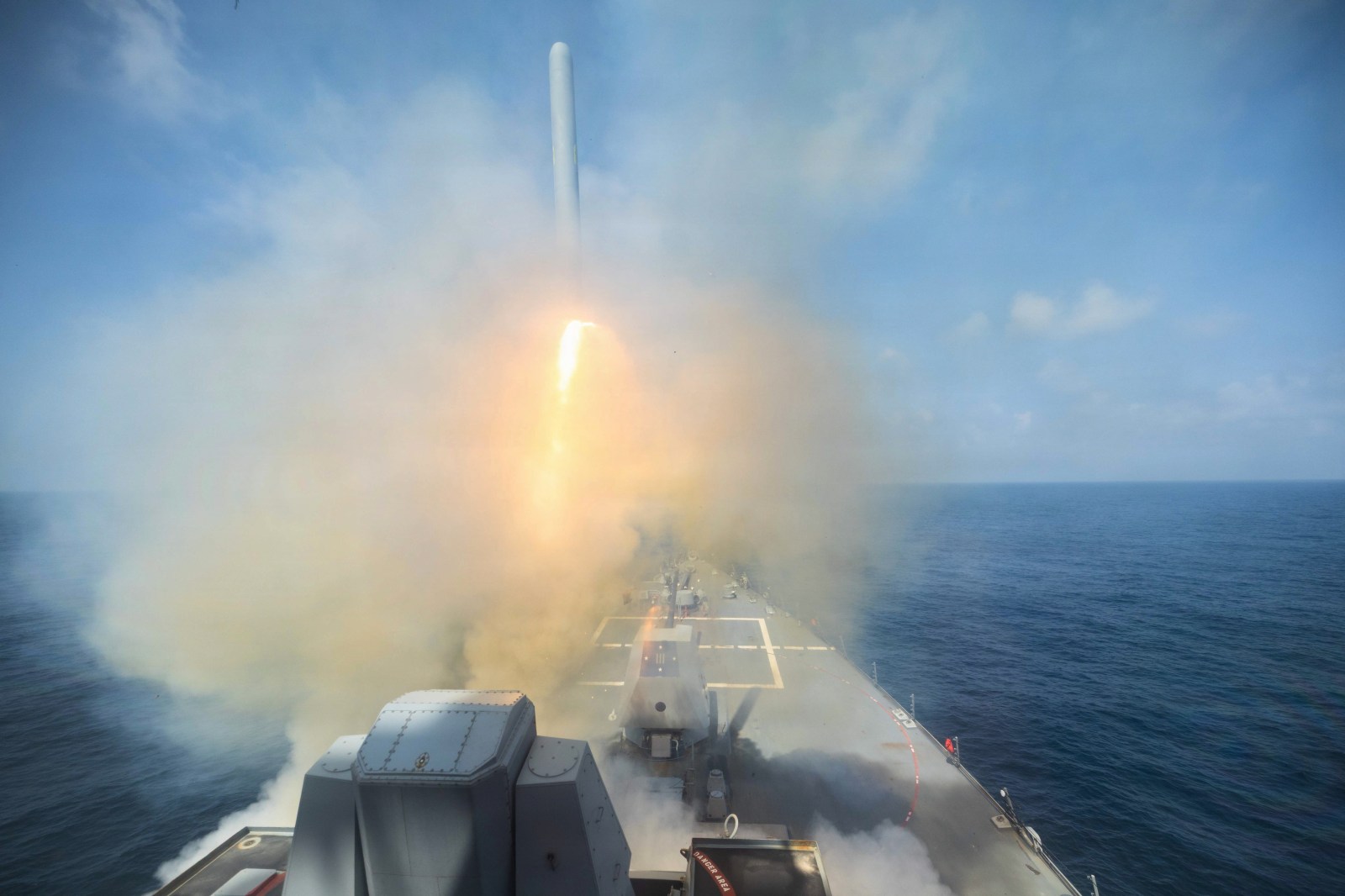 Pentagon Demands Faster Weapons Production Amid Iran Conflict