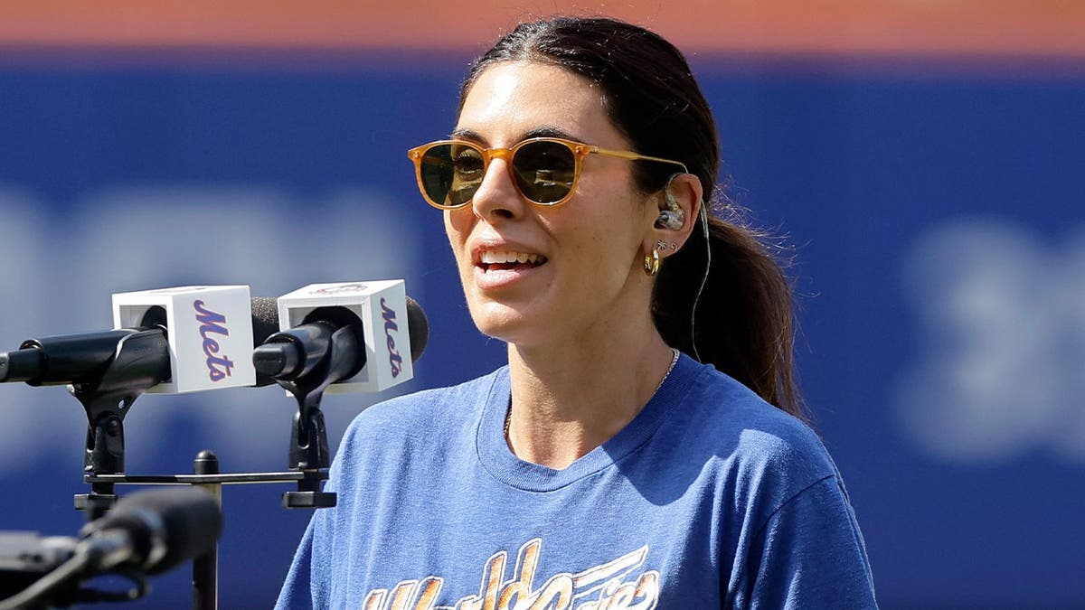 A Bittersweet Day for ‘The Sopranos’ Fans as Jamie-Lynn Sigler Sings at Mets Game