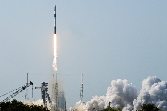 SpaceX Rocket to Crash into the Moon