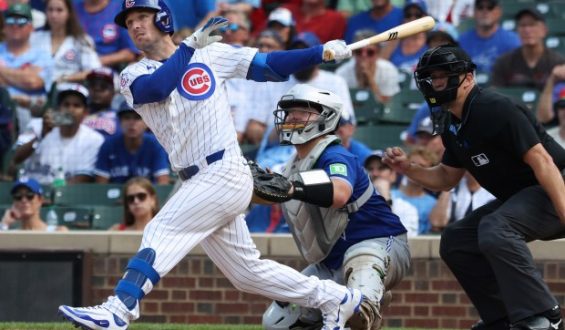Cubs Triumph in Electrifying Extra-Innings Win
