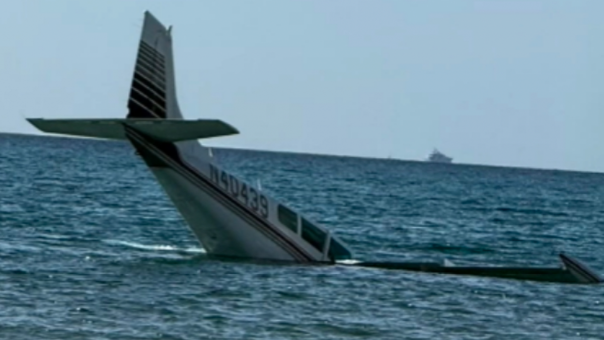Pilot’s Remarkable Emergency Water Landing Off Boca Raton