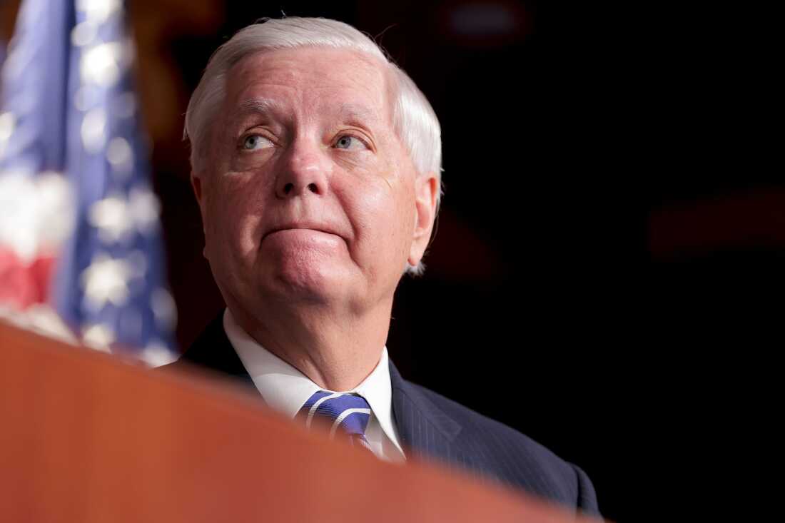 Senate Passes Russia Sanctions Bill, Honors Lindsey Graham