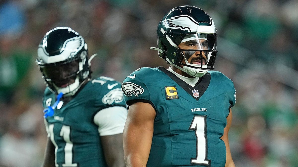 A.J. Brown Reflects on Transition from Eagles to Patriots