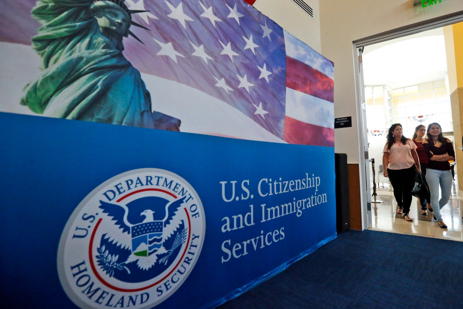 Trump Administration Proposes to End 60-Day Grace Period for H-1B Visa Holders