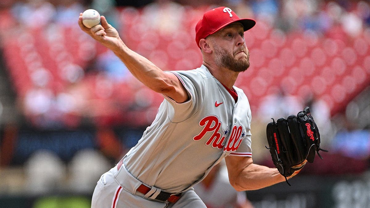 Phillies Seek Tenth Straight Win Against Struggling Mariners