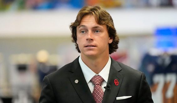 Oklahoma Sooners’ John Mateer: A Quarterback to Watch