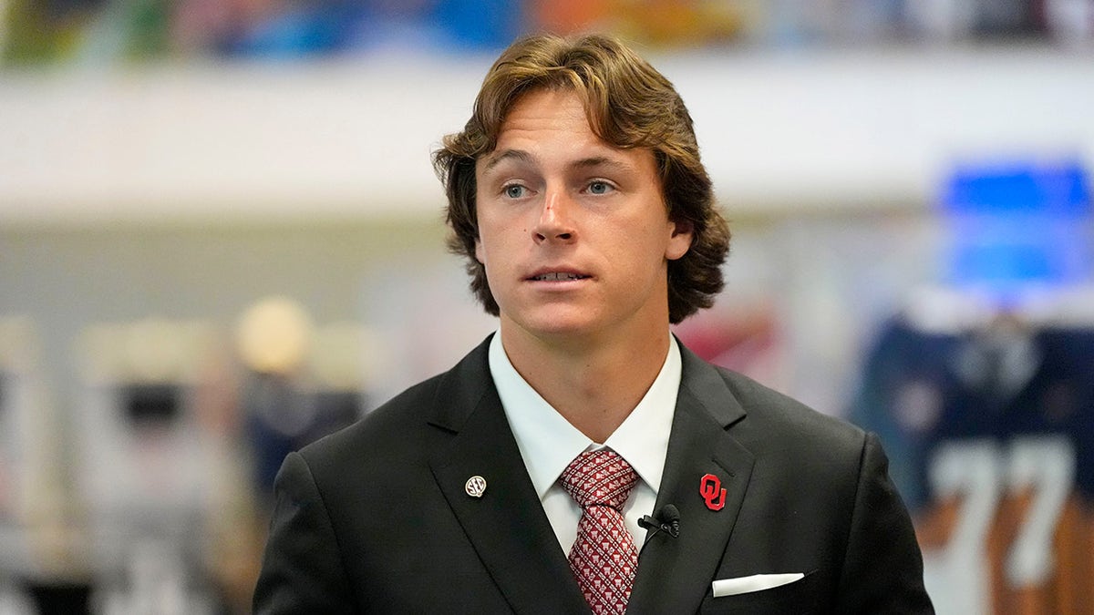Oklahoma Sooners’ John Mateer: A Quarterback to Watch