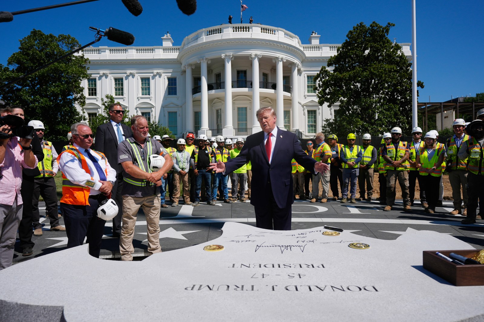 Trump’s White House Ballroom Project Faces Legal Hurdles Amid Military Complex Claims