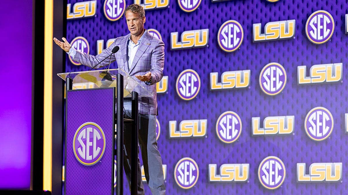 College Football Week 1 Preview: Key Matchups and Legal Battles