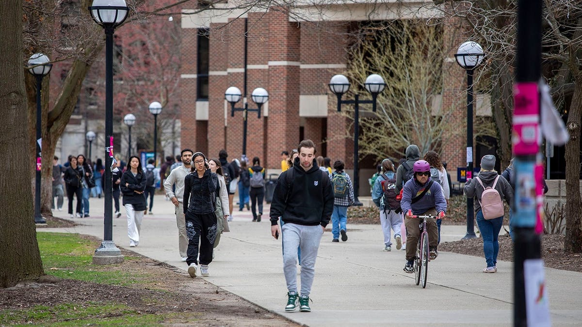 University of Michigan Adopts New Grading Policy for Freshmen