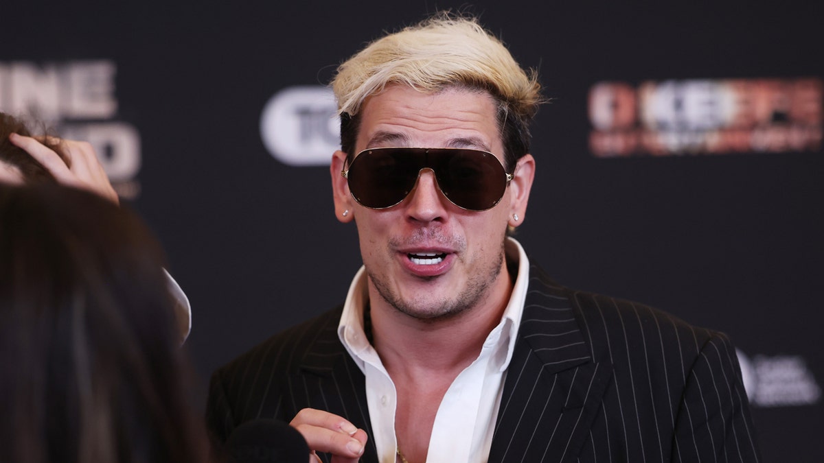 Milo Yiannopoulos Arrested by ICE