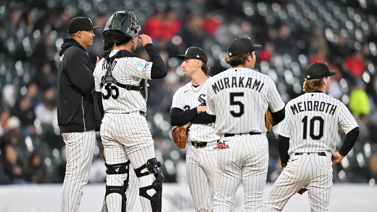 Playoff Watch Intensifies as White Sox Face Red Sox
