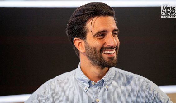 Davide De Pierro: From Attorney to Influencer