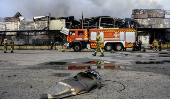 Ukraine Intensifies Strikes on Russian Oil Facilities Amid Ongoing Conflict