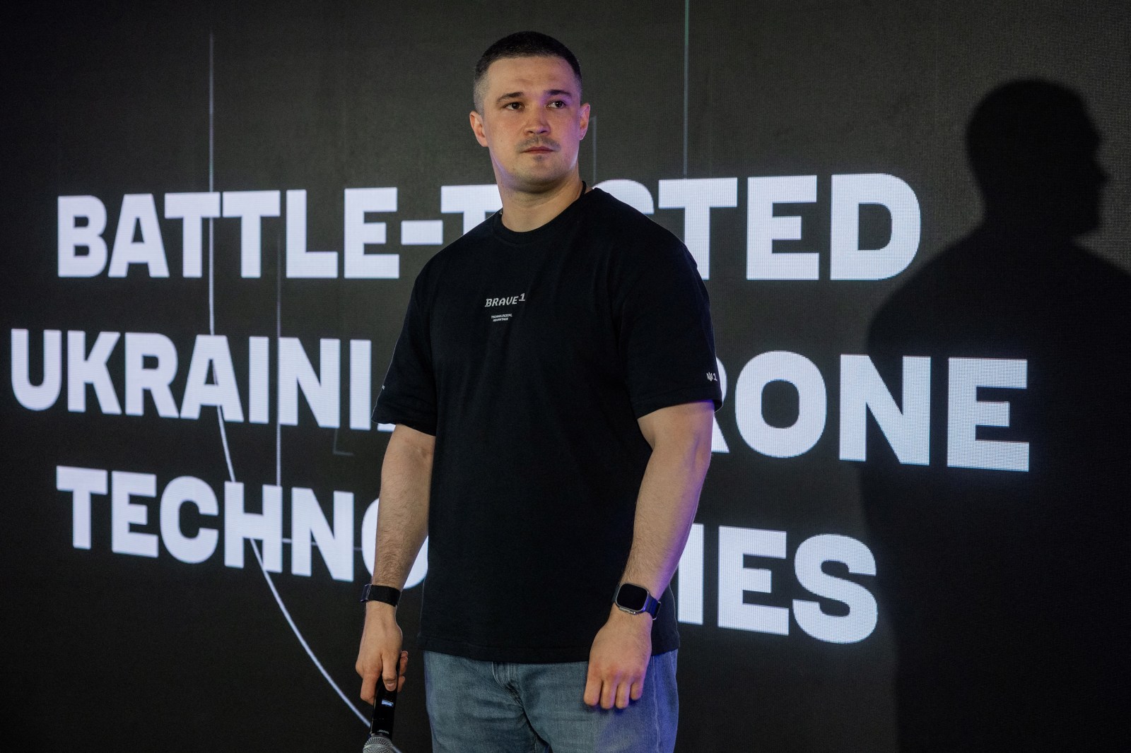 Challenges and Tensions in Ukrainian Politics Amid Conflict