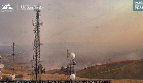 Ridge Fire Near Gorman Expands Rapidly, Leading to 5 Freeway Closures and Evacuations