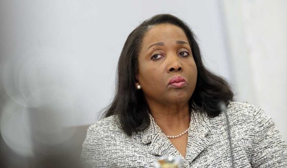 Trump Revives Effort to Oust Fed Governor Lisa Cook Over Allegations