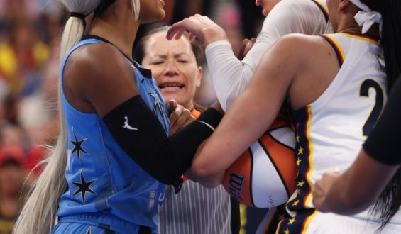 DiJonai Carrington Ejected for Flagrant Foul in Sky vs. Fever Game
