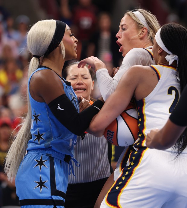 DiJonai Carrington Ejected for Flagrant Foul in Sky vs. Fever Game