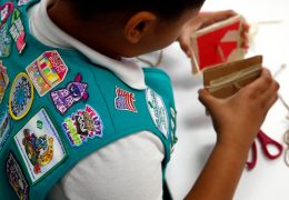 Girl Scouts Responds to Criticism Over Islamic Badge Programs