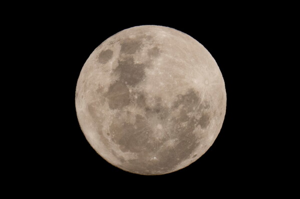 Radiation-Shielding Vest Shows Promise for Lunar Astronauts